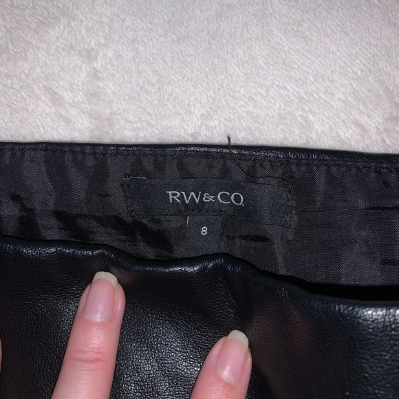 RW&CO skirt - Picture 3 of 4